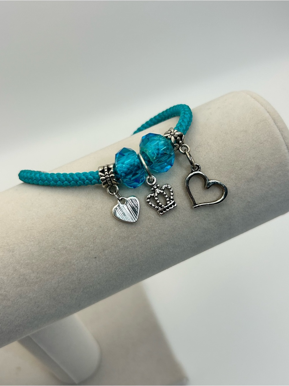 Juicy Couture Turquoise-tone Cham Bracelet 7.5" Silver-tone Hearts Crown Key